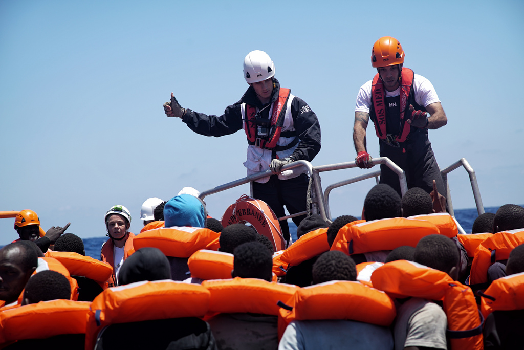 Des centaines d'autres migrants ont pu être secourus grâce à deux opérations au large des côtes libyennes. (illustration)