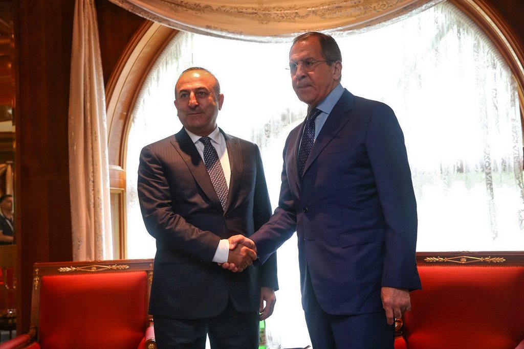 Mevlut Cavusoglu et son homologue russe Sergueï Lavrov étaient tombés d'accord vendredi à Sotchi pour renforcer leurs contacts militaires.