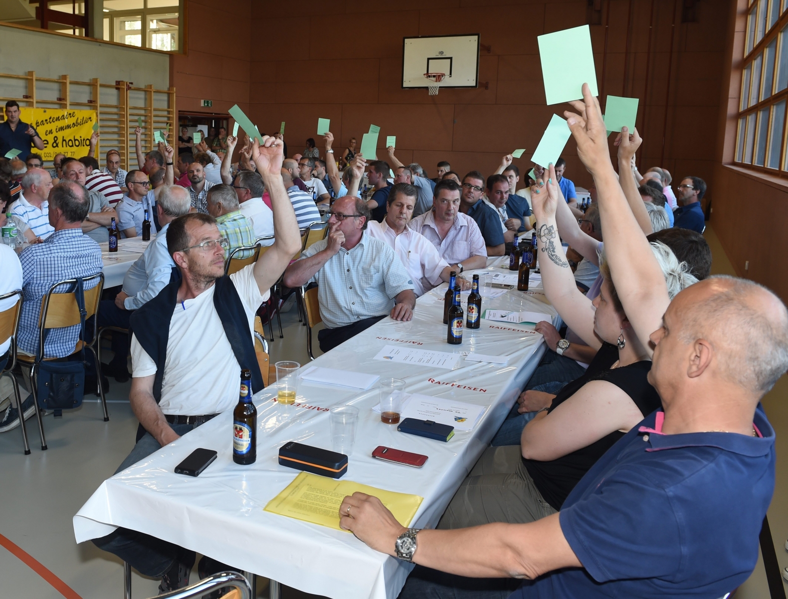 Assemblée extraordinaire de lAJF aux Genevez   .photo Stephane Gerber/Bist