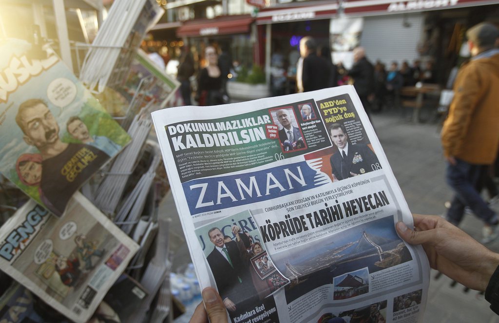 Le journal "Zaman" fait partie des médias visés.