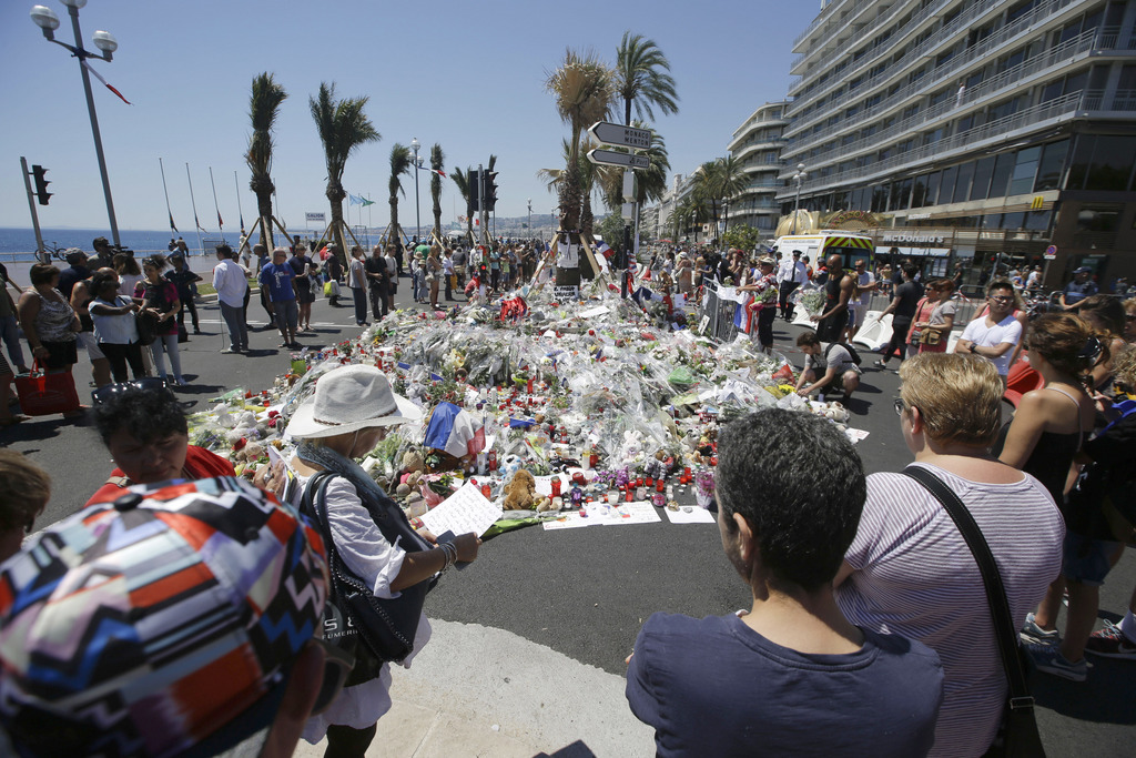 Les hommages se succèdent en France et dans le monde.