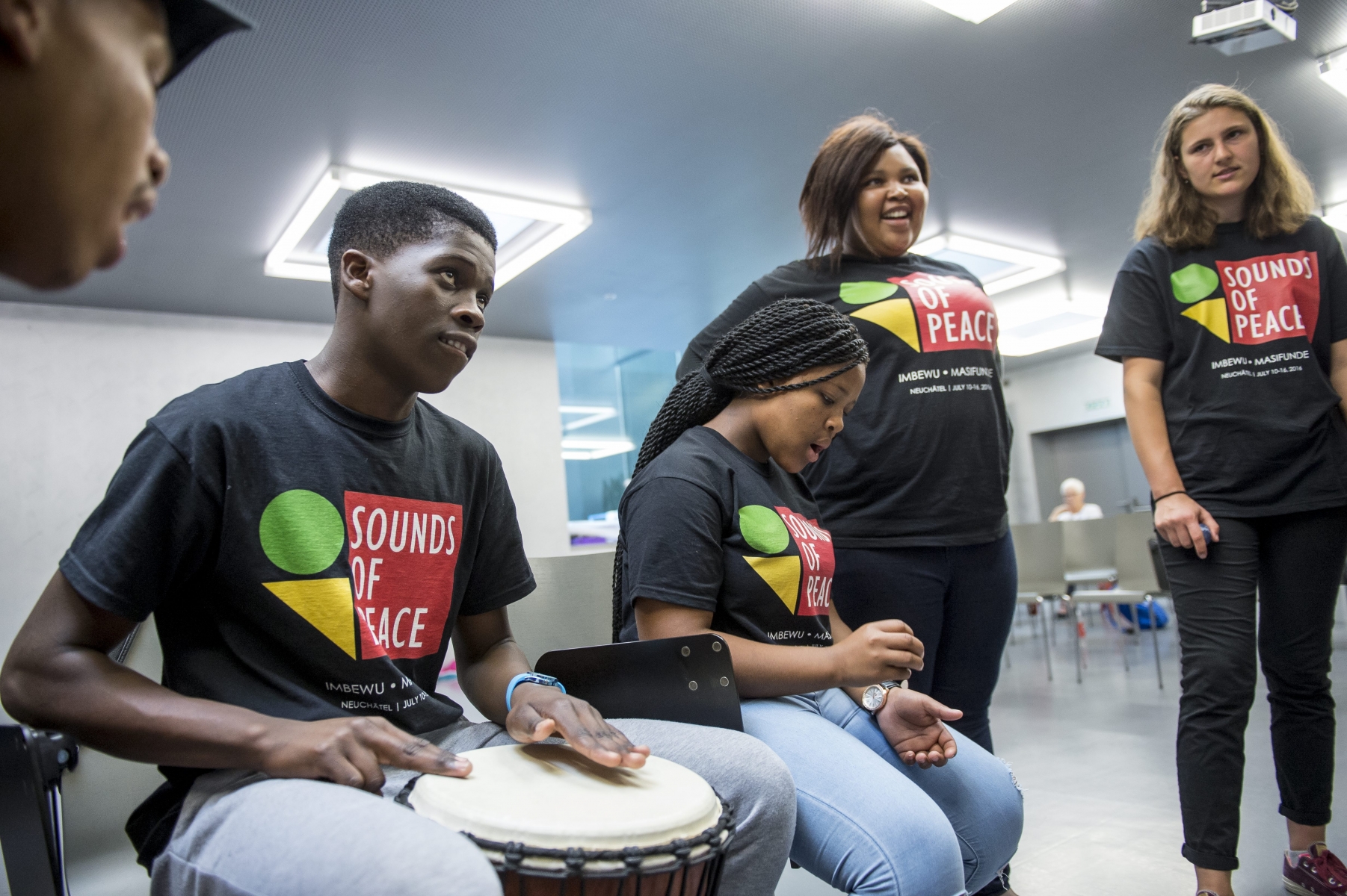 Sounds of peace : IMBEWU organise un echange culturel musical avec Masifunde. Des choristes sud-africains ages de 14 a 18 ans participent a une semaine d'échange avec des jeunes suisses de leur age. 

Neuchatel, le 12.07.2016

Photo : Lucas Vuitel