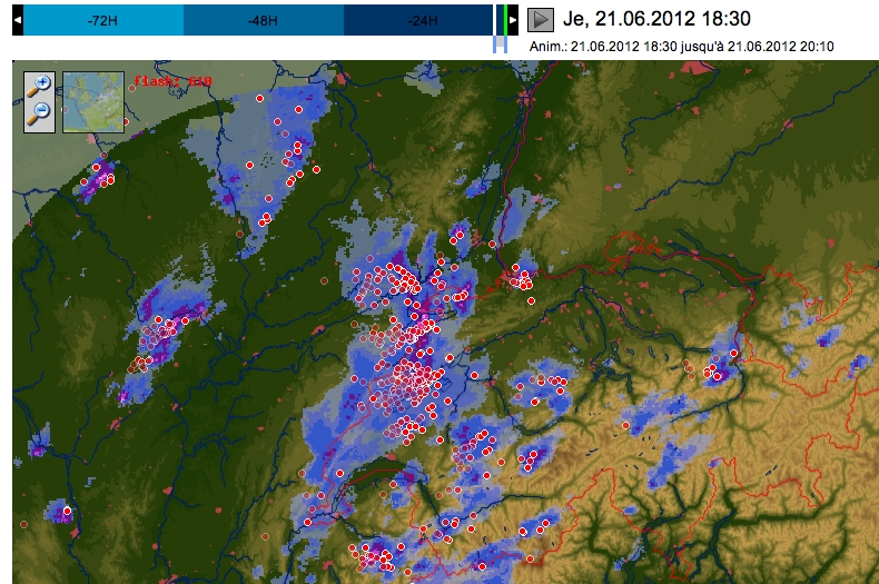 Cette capture d'écran, faite par MeteoNews au moment le plus intense de l'orage, en montre l'intensité: chaque point représente un impact de foudre entre 18h20 et 18h30. On voit combien la région de Neuchâtel a été touchée.