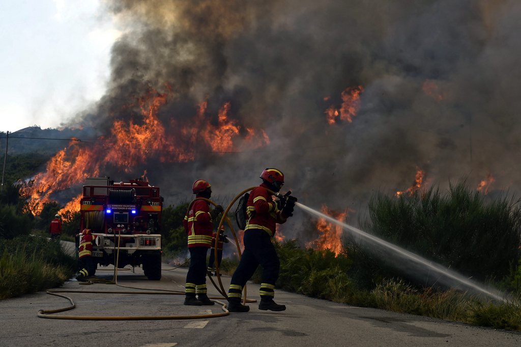 Les pompiers portugais ne chôment pas ce mois d'août.