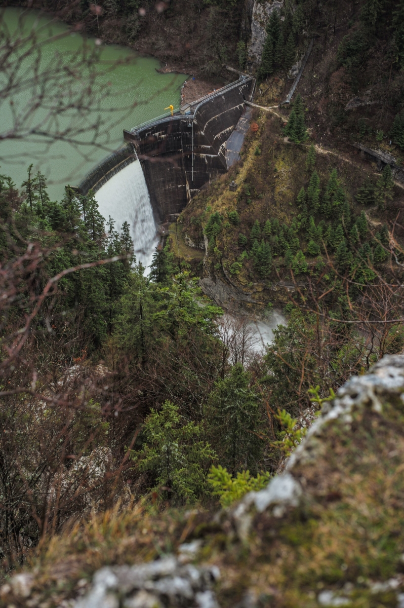 Vue sur le Doubs et le barrage du Chatelot qui deborde.



LES PLANCHETTES 11 01 2016

Photo: Christian Galley DOUBS