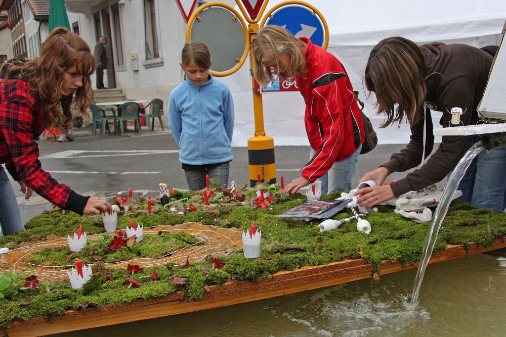 Les enfants décoreront les fontaines, comme à Buttes en 2008.