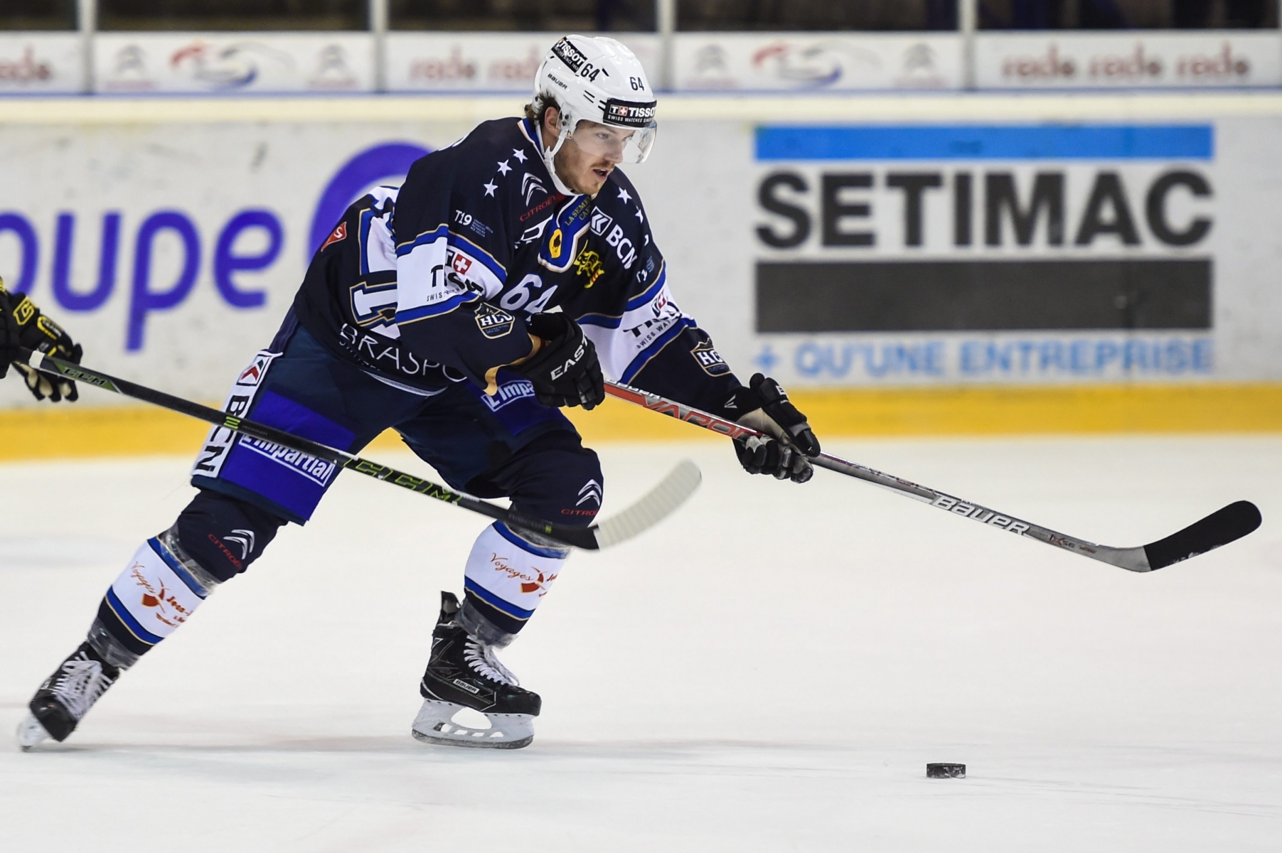 Daniel Eigenmann a inscrit le premier but chaux-de-fonnier, d'un tir de la bleue en supériorité numérique.