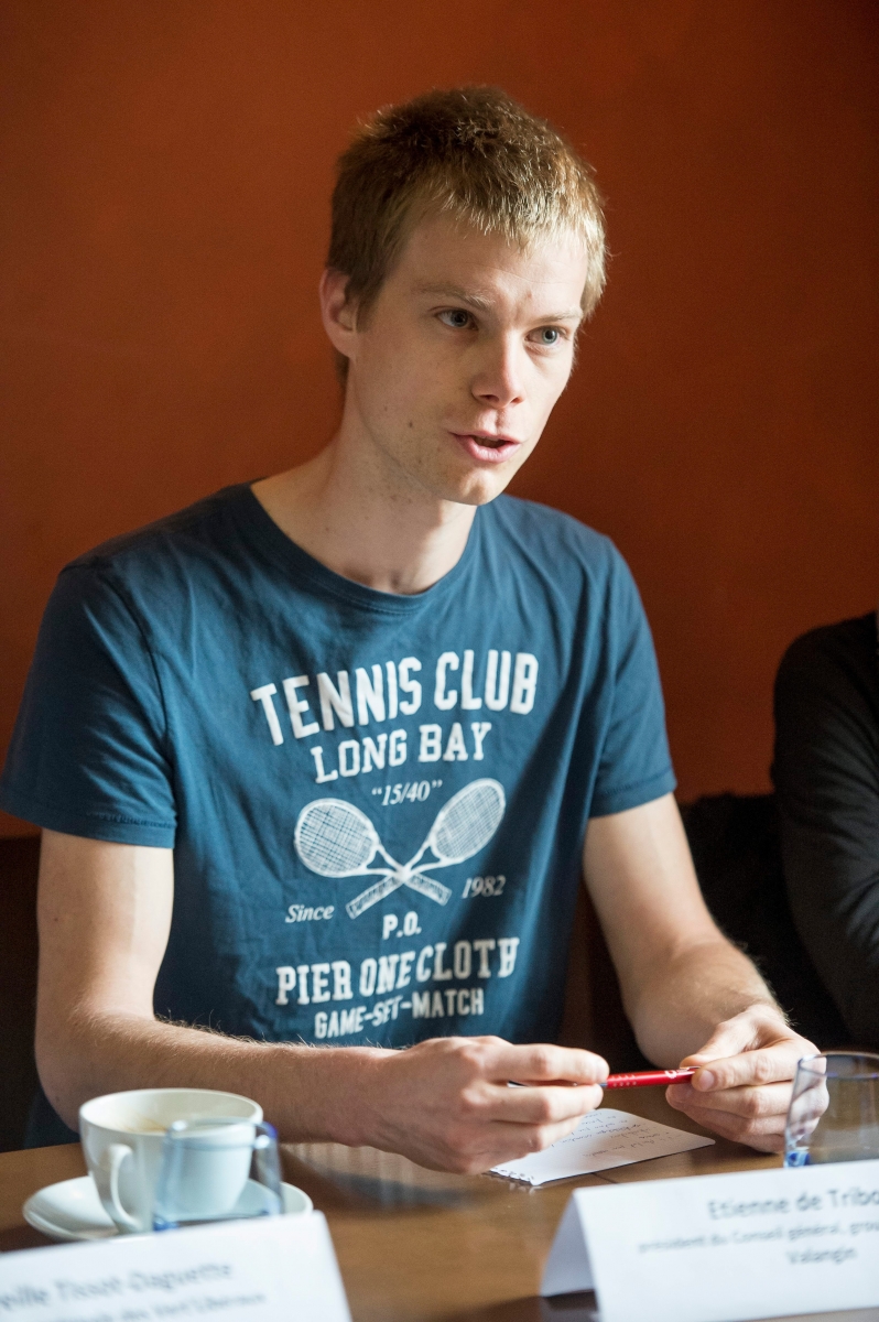 De jeunes elus de plusieurs communes plebiscitent la fusion de Neuchatel ouest

Etienne de Tribolet (president du Conseil general, groupe independant)



Neuchatel, le 11 mai 2016

Photo: Lucas Vuitel POLITIQUE