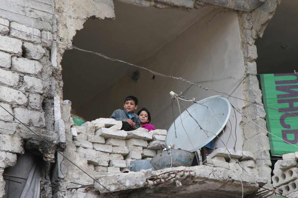 À l'école ou dans les rues, les enfants d'Alep sont en danger permanent.
