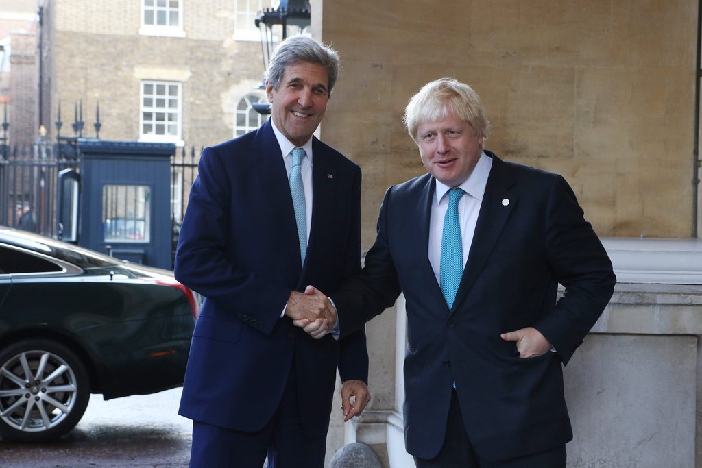 John Kerry et Boris Johnson, au sortir de leur discussion sur la Syrie à Lausanne, samedi. 