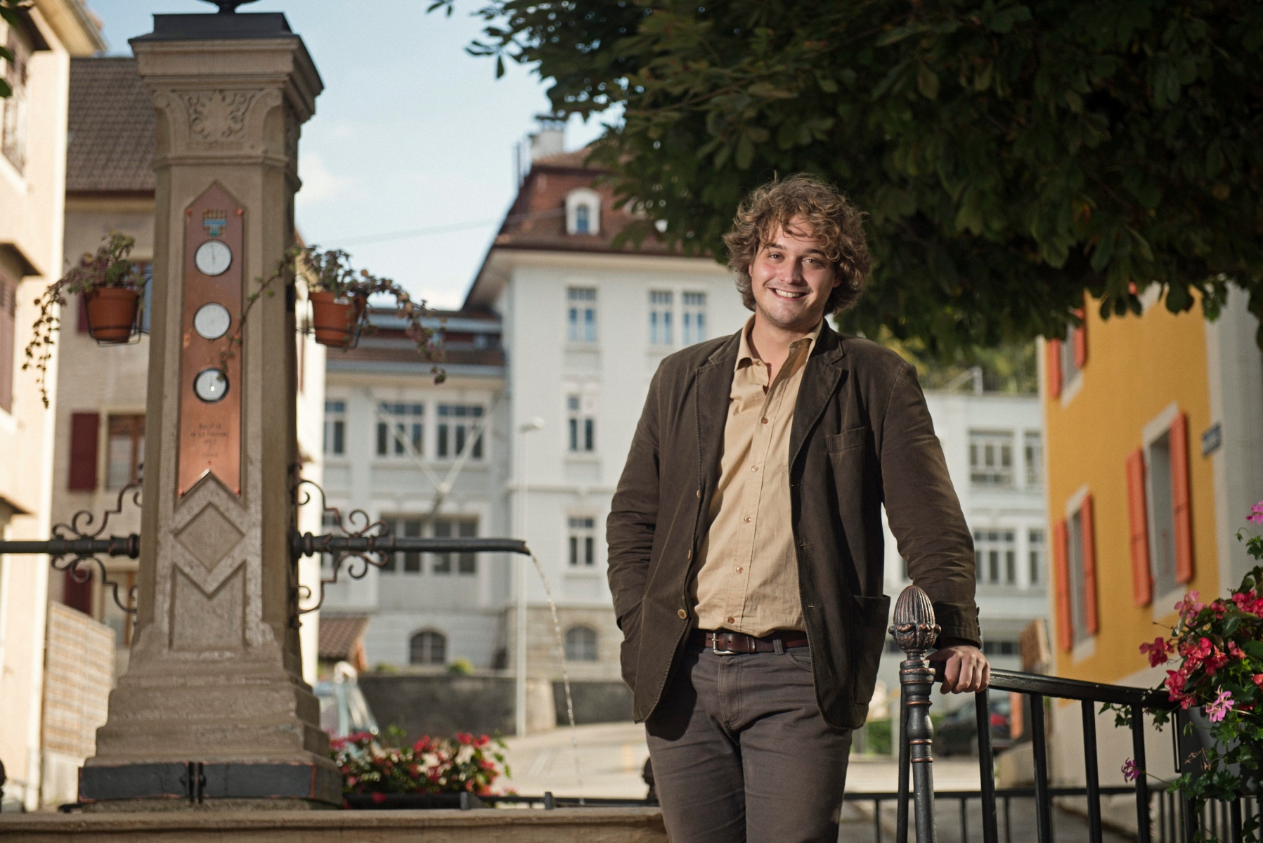 Oskar Favre

POP

Le Locle, 05 10 2016

Photo : © David Marchon