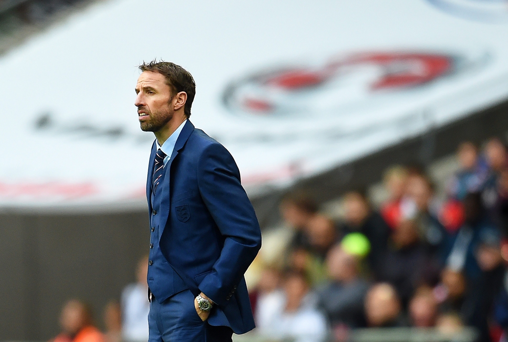 epa05576590 England's interim manager Gareth Southgate watches the FIFA World Cup 2018 qualifying soccer match between England and Malta at Wembley Stadium in London, Britain, 08 October 2016.  EPA/ANDY RAIN BRITAIN SOCCER FIFA WORLD CUP 2018 QUALIFICATION