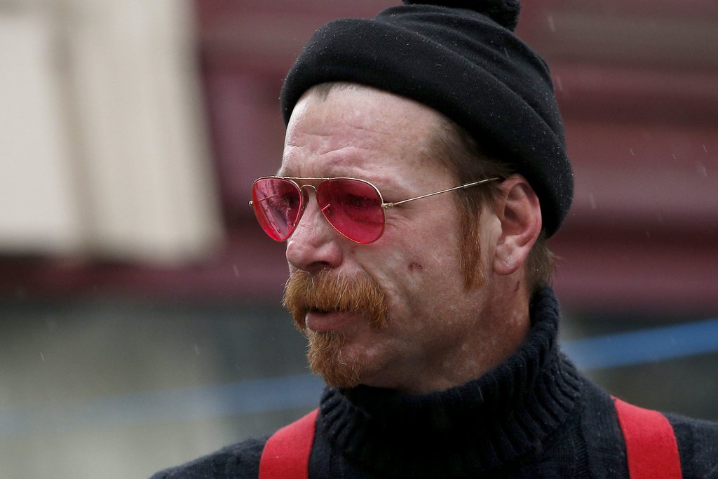 Jesse Hughes avait évoqué la jalousie des Arabes envers les Américains et soupçonné les vigiles d'être complices des terroristes.