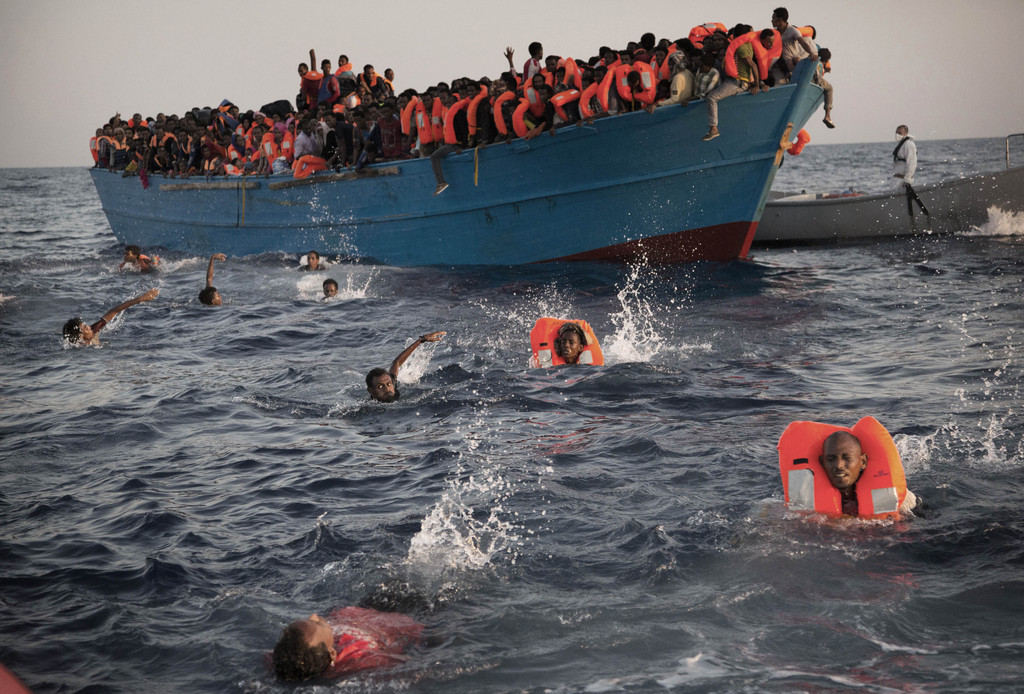 Parmi les personnes qui ont tenté de franchir la Méditerranée, 3930 sont décédées.