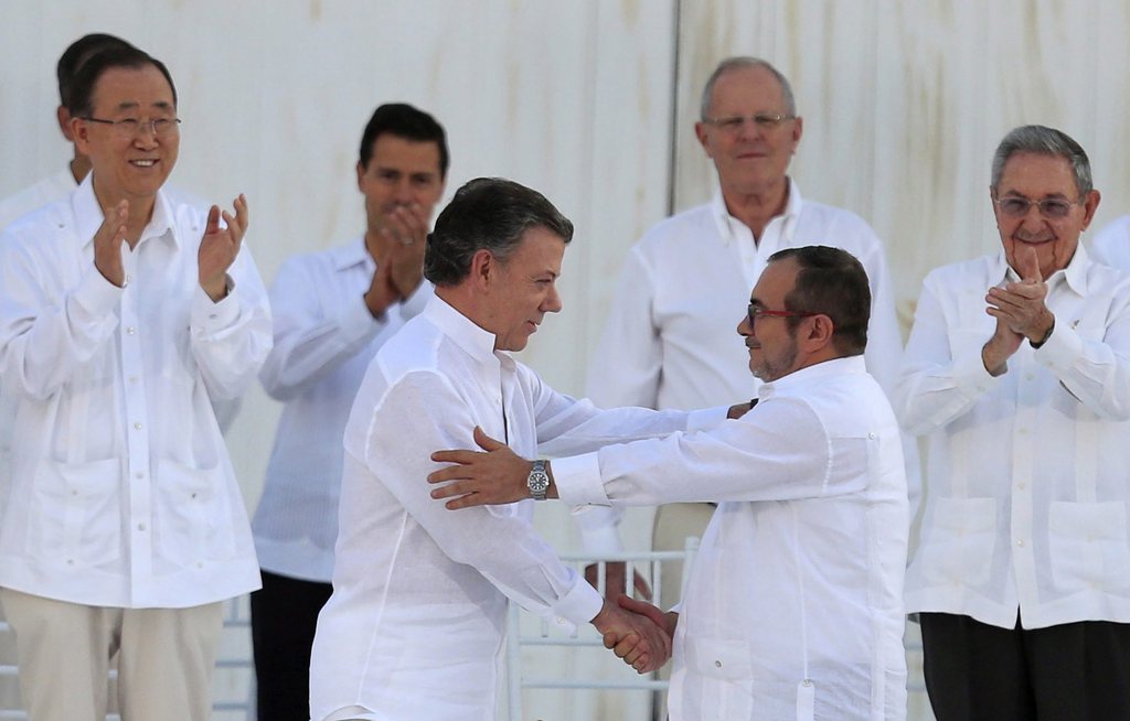 Le premier accord de paix, signé en septembre, avait été refusé, à la surprise générale, par les Colombiens.