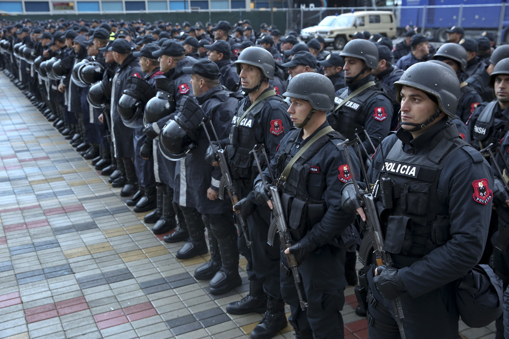 Un impressionnant dispositif policier avait été mis en place avant la rencontre.