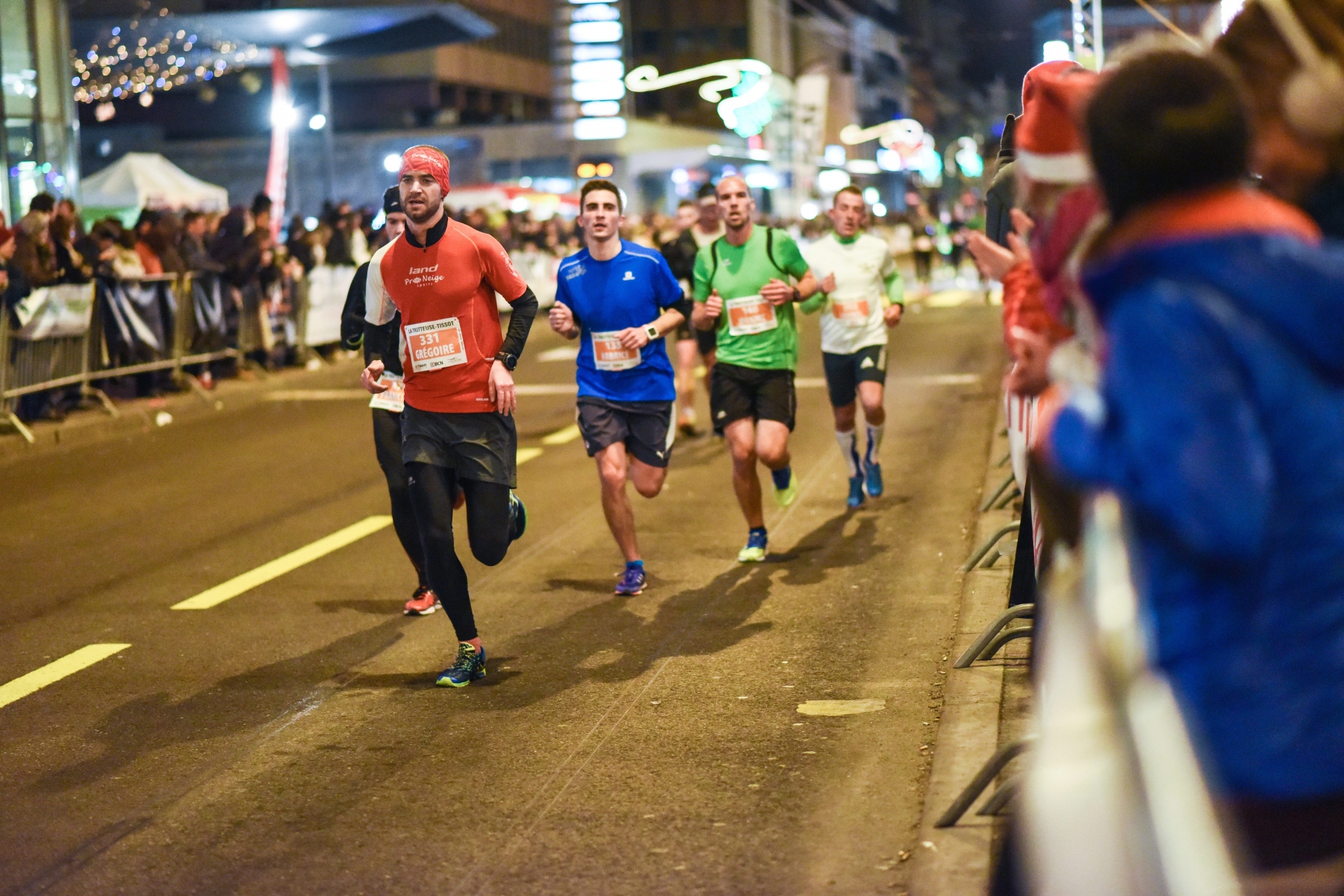 Course a pied:  la Trotteuse-Tissot.

La Chaux-de-Fonds, le 12 decembre 2015  
Photo: Christian Galley COURSE A PIED