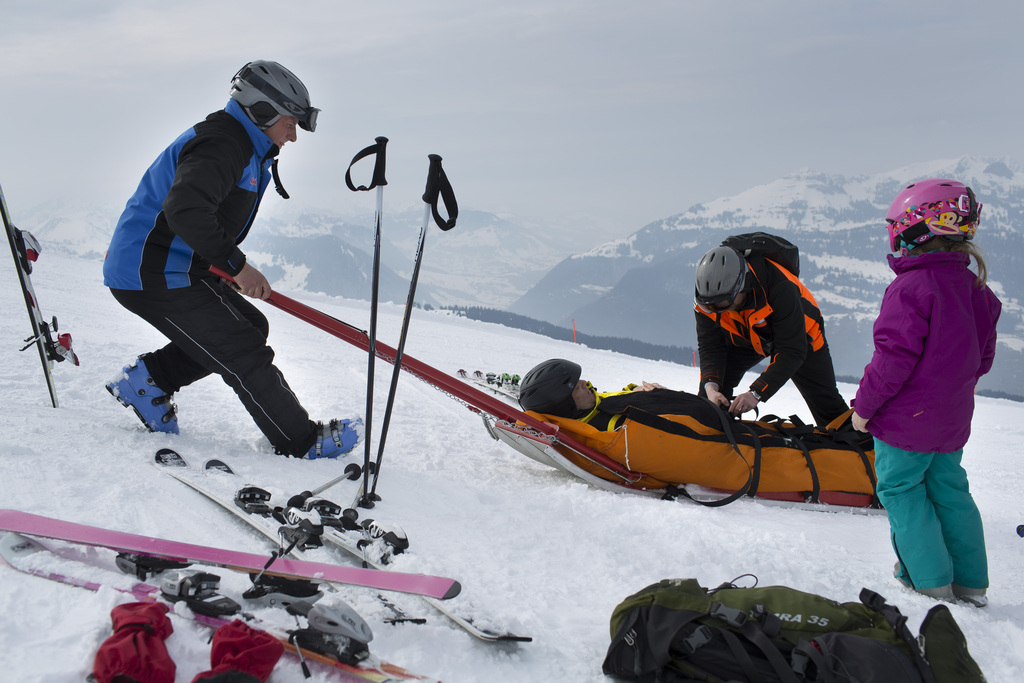 Le 80% des accidents de ski se produisent sur des pistes sans bosse, sans collision et sans saut.