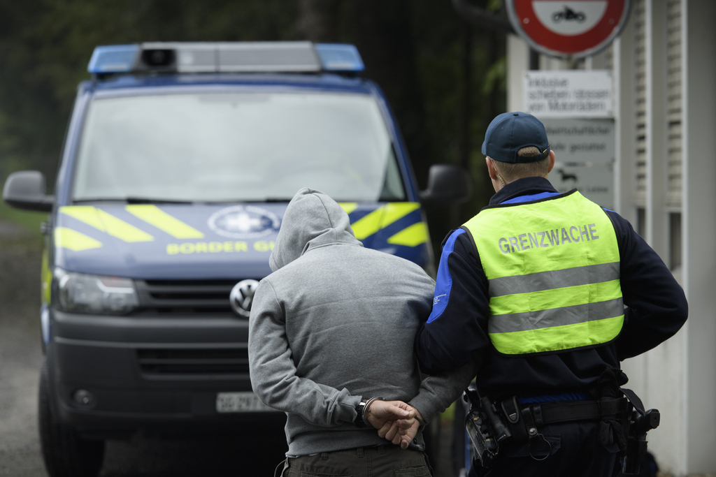 Les gardes-frontière font face aux mêmes menaces que les policiers et ils doivent donc être équipés en conséquence (illustration).