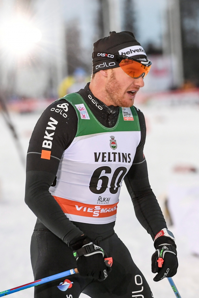 epa05649487 Dario Cologna of Switzerland at the finish of the Men's 15 km Classic Individual race at FIS Cross Country skiing World Cup in Ruka, Finland, 27 November 2016.  EPA/KIMMO BRANDT FINLAND OUT FINLAND CROSS COUNTRY SKIING WORLD CUP