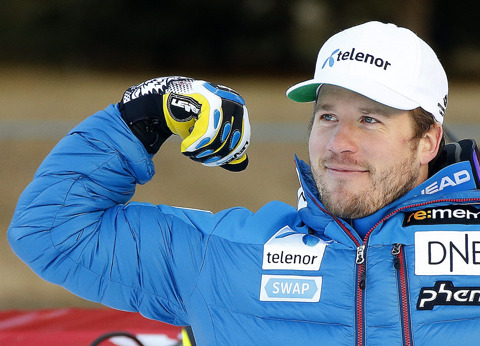 epa05656594 Kjetil Jansrud of Norway celebrates after winning the men's Super G race of the FIS Alpine Skiing World Cup in Val D'Isere, France, 02 December 2016.  EPA/GUILLAUME HORCAJUELO FRANCE ALPINE SKIING WORLD CUP