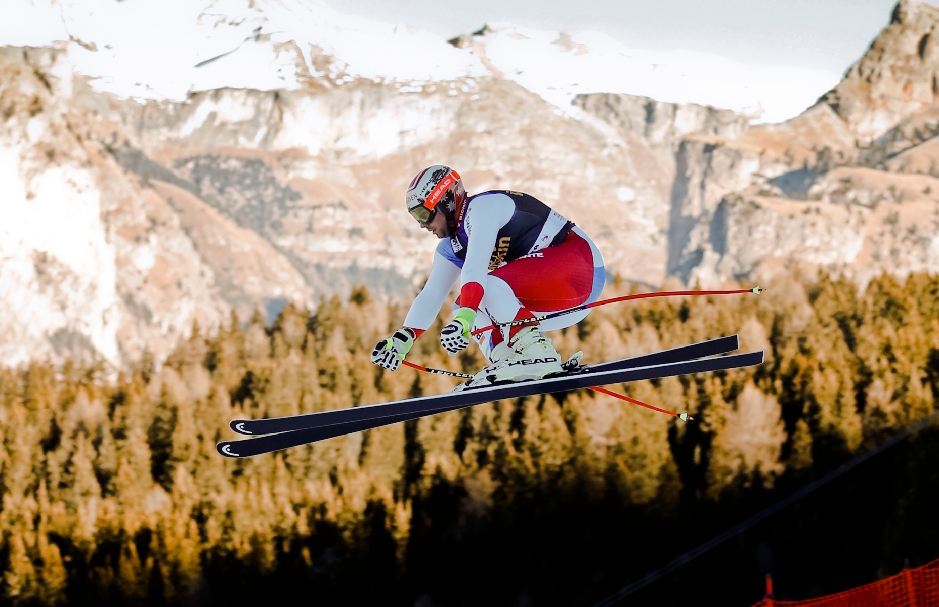 Switzerland's Beat Feuz speeds down the slope during an alpine ski, mens' World Cup downhill training in Val Gardena, Italy, Thursday, Dec. 15, 2016. (AP Photo/Marco Trovati) Italy Alpine Skiing World Cup