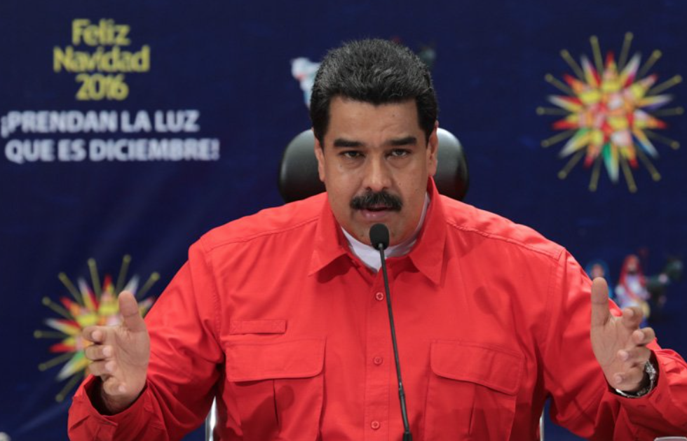 Nicolas Maduro décide de contrer la mafia en retirant de la circulation les plus grosses coupures de la monnaie du pays.