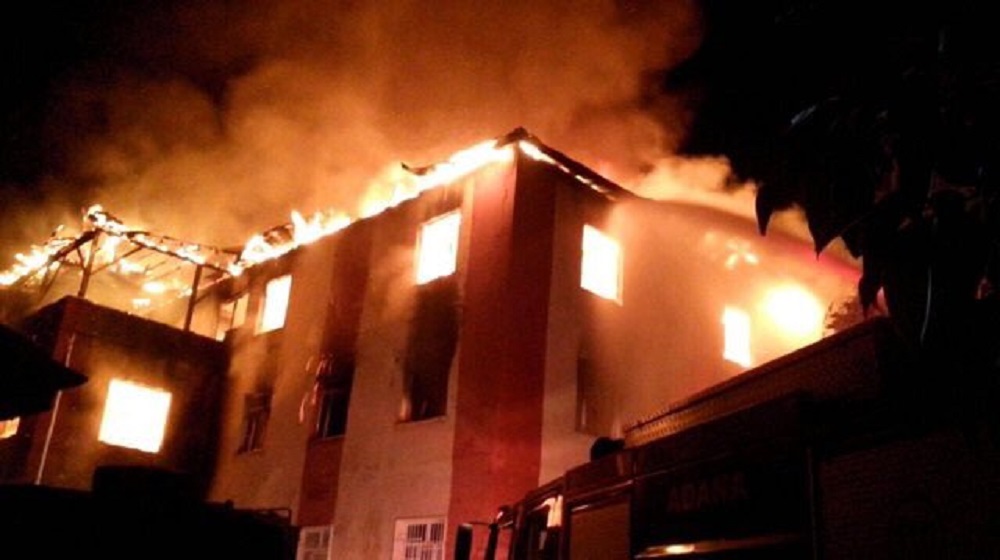 Les flammes ont tué 11 pensionnaires et une employée.