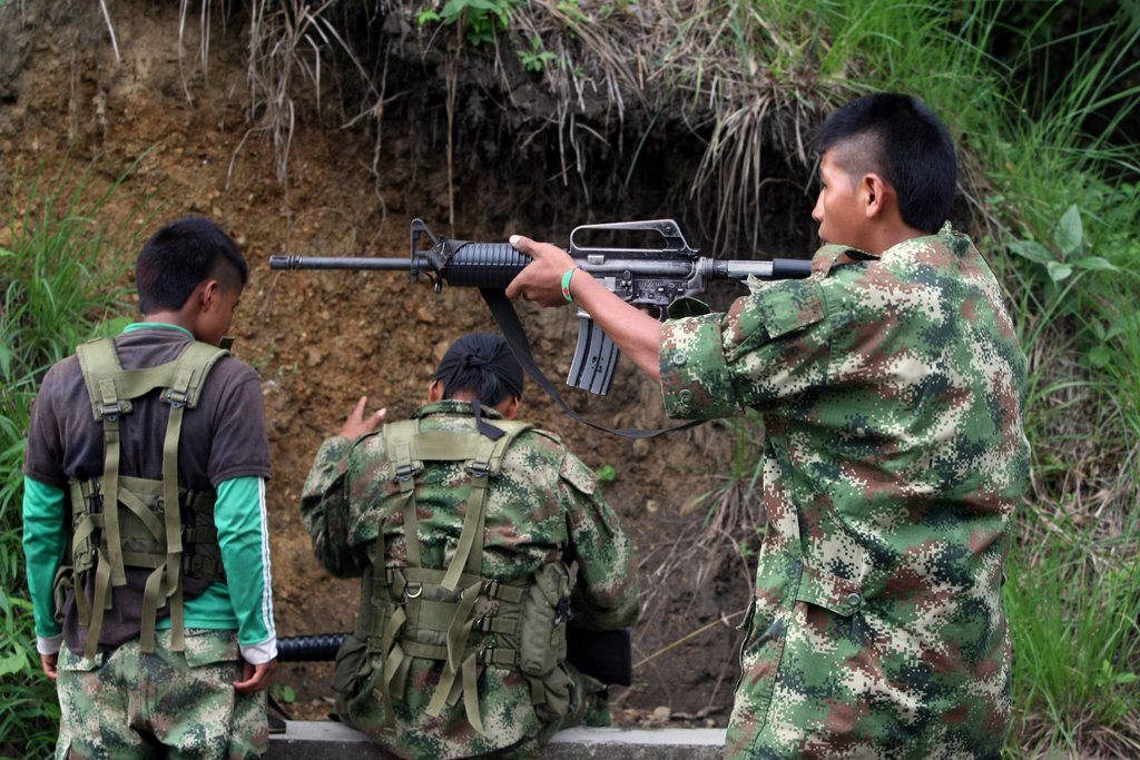 Malgré l'accord de paix signé en septembre, les FARC n'ont pas encore déposé les armes. Ce sera le cas d'ici juin, assure l'ONU. 