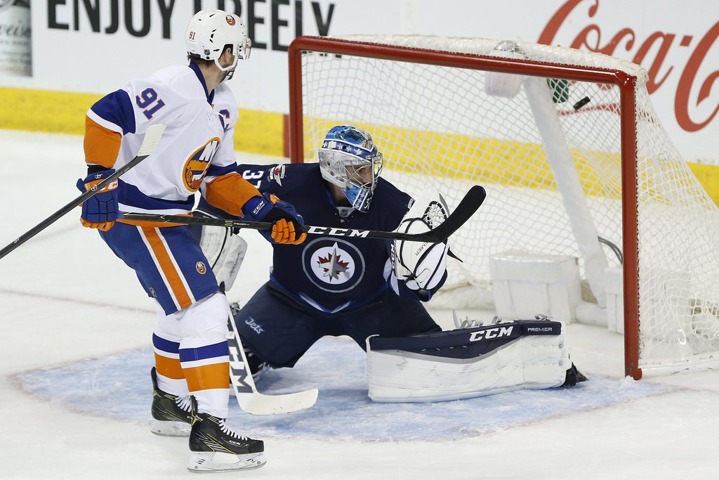 John Tavares (91) a signé le sixième triplé de sa carrière en NHL.