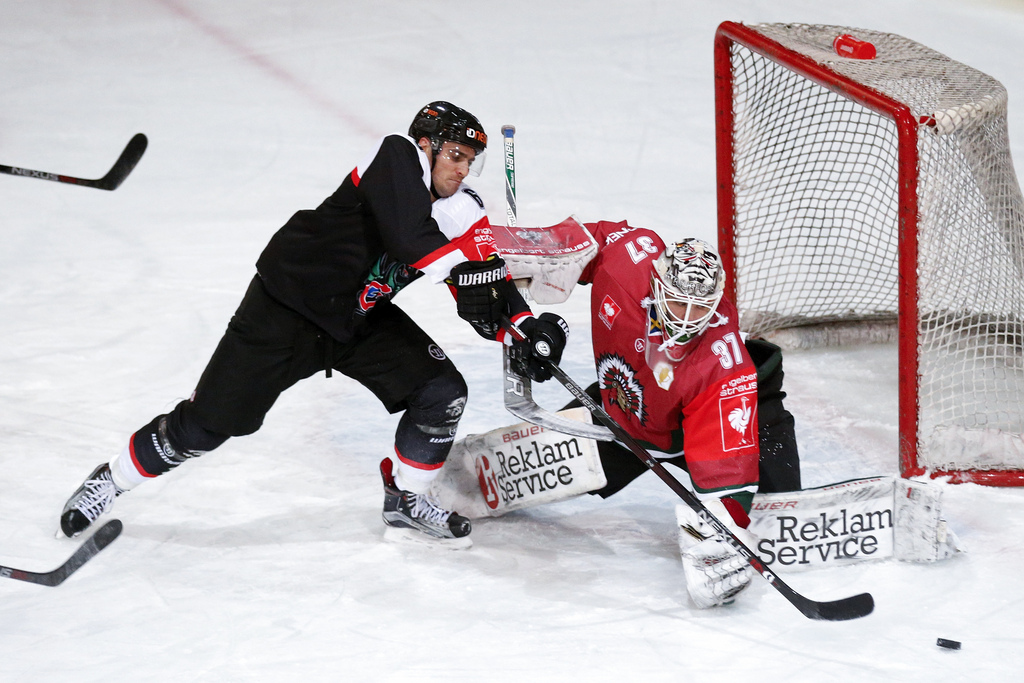 Chris Rivera n'a rien pu faire face au gardien suédois Johan Gustafsson.