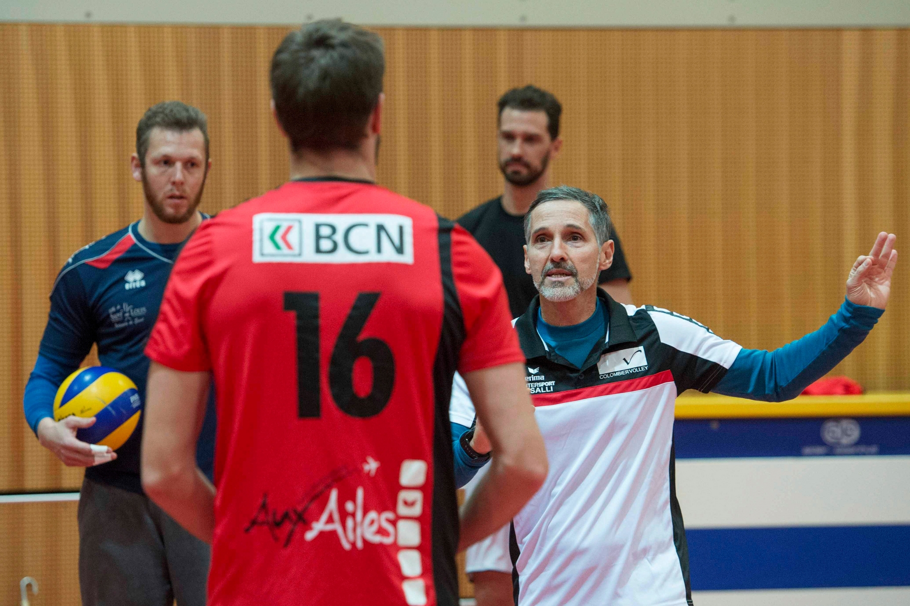 Volleyball VBC Colombier
Luiz Souza coach

COLOMBIER 23 01 2016
PHOTO: Christian Galley VOLLEYBALL