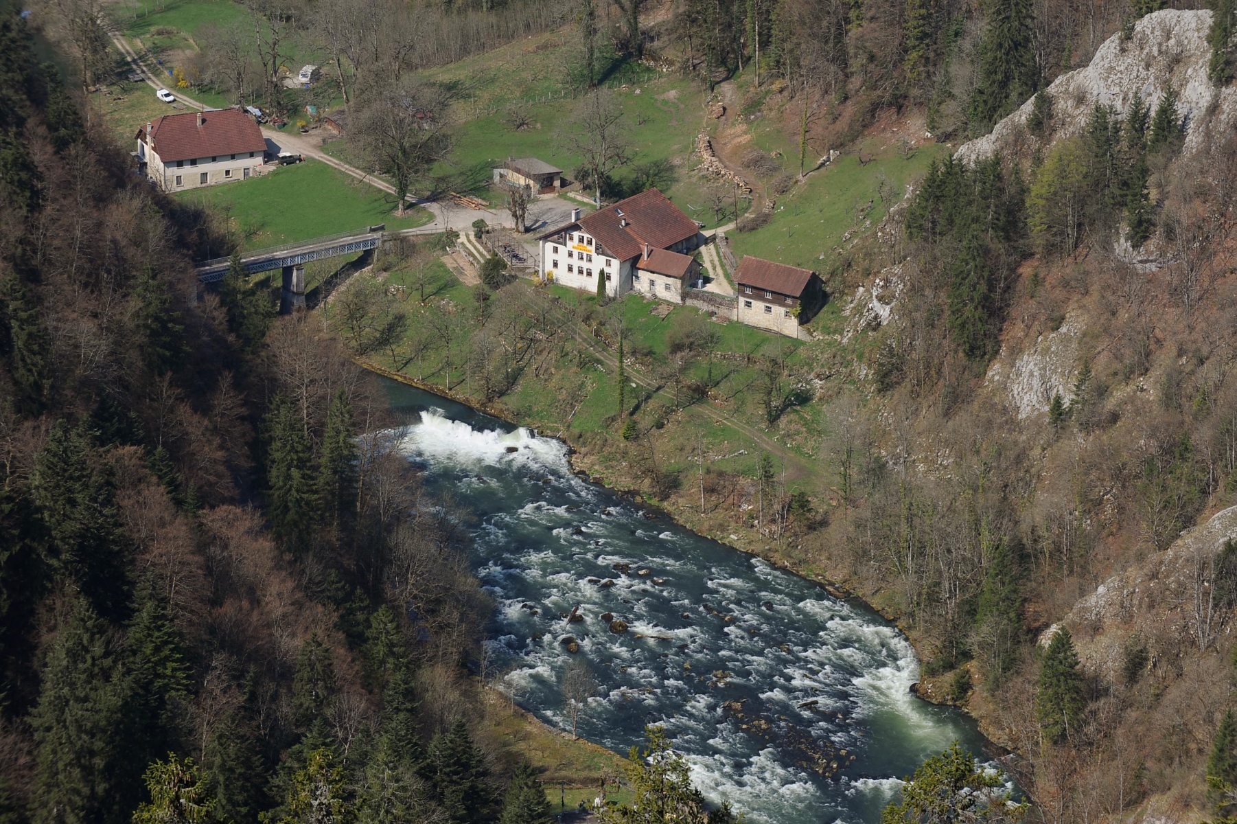 La Rasse et le Doubs depuis La Roche Guillaume.