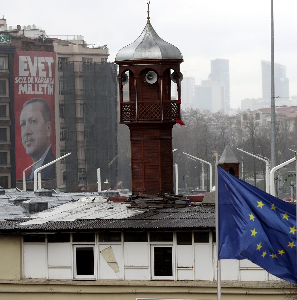 Si la Turquie du président Erdogan compte rétablir la peine de mort, alors il devra renoncer à adhérer à l'Union européenne.