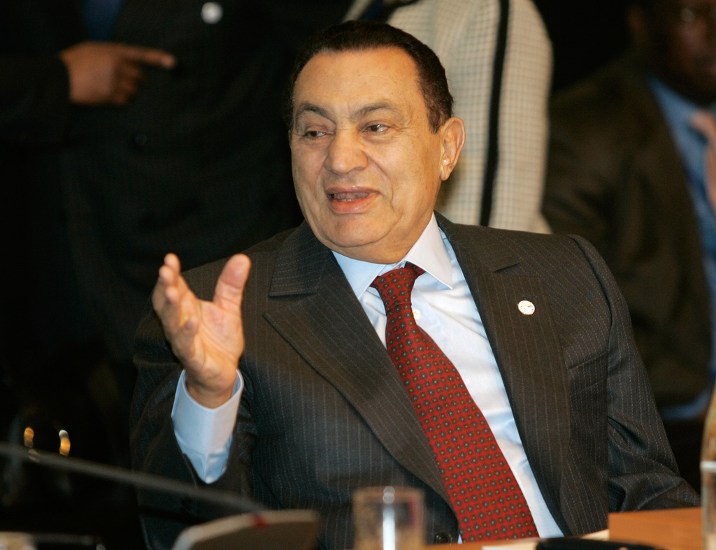 Hosni Moubarak a été défait par le printemps arabe.