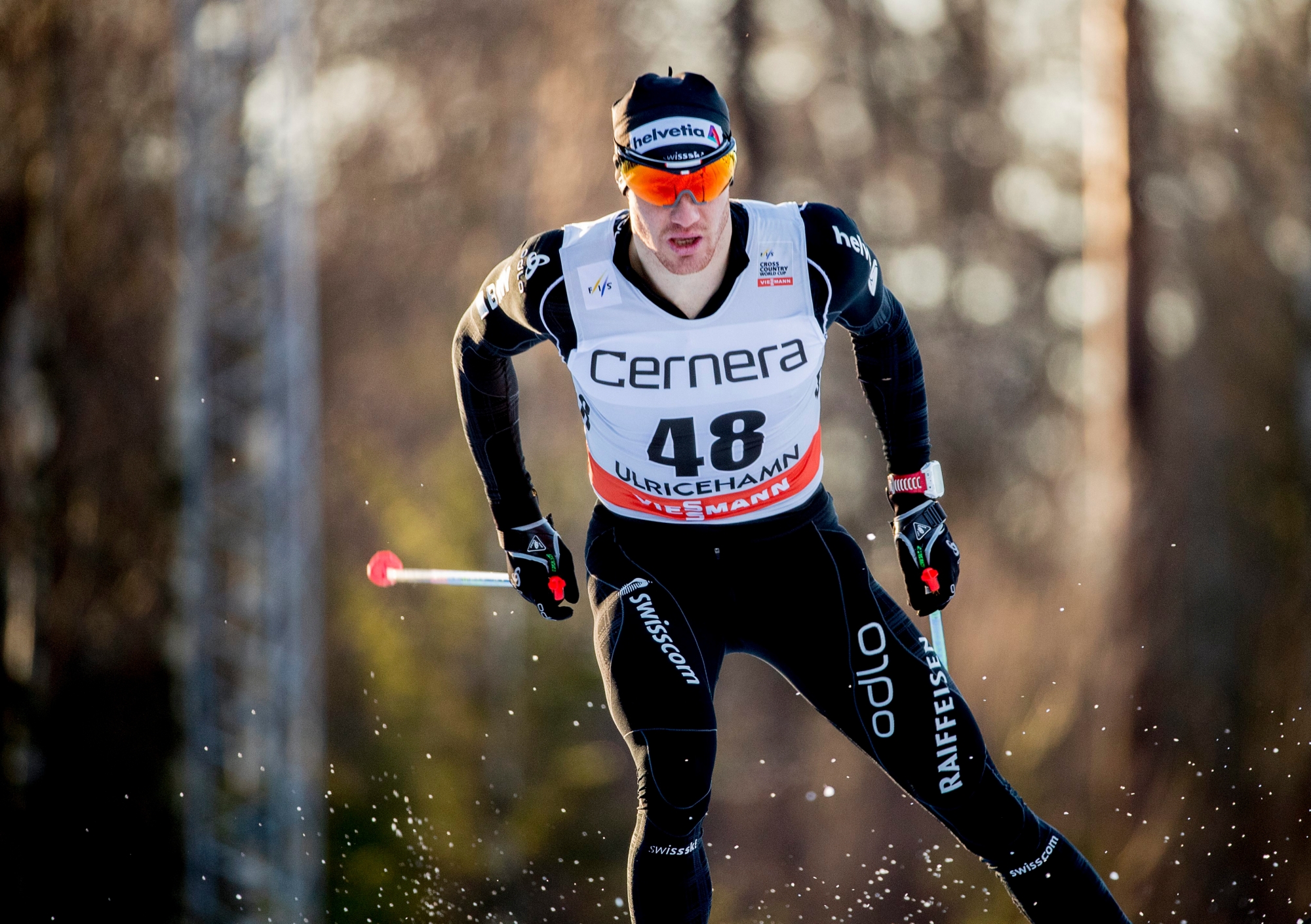 epa05738885 Dario Cologna of Switzerland in action  during the men's 15km free style competition at the FIS Cross Country skiing World Cup event in Ulricehamn, Sweden, 21 January 2017.  EPA/ADAM IHSE  SWEDEN OUT SWEDEN CROSS COUNTRY SKIING WORLD CUP