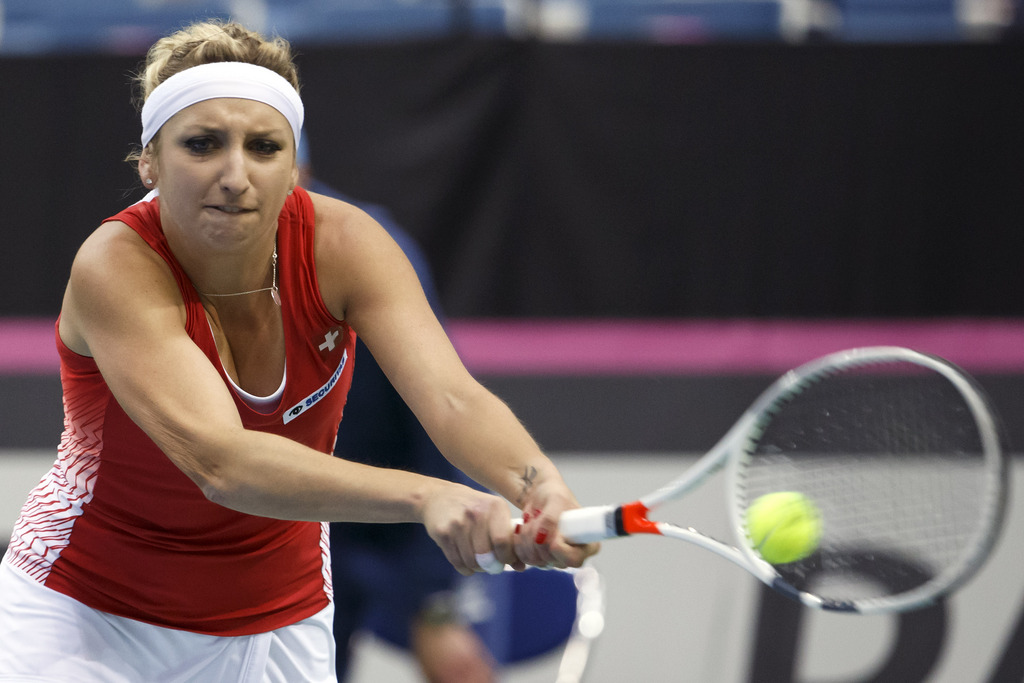 Malgré un début de saison difficile marqué par des blessures, Timea Bacsinszky maintient la Suisse à flots.