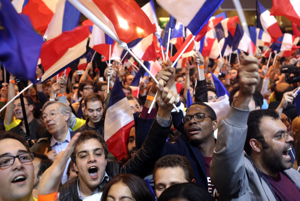 Ambiance de folie chez les supporters d'Emmanuel Macron.