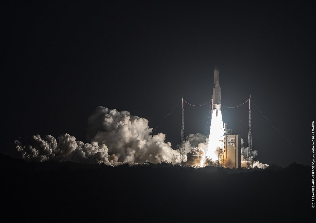 Ariane 5 ECA a décollé peu avant 18h51 en Guyane française.