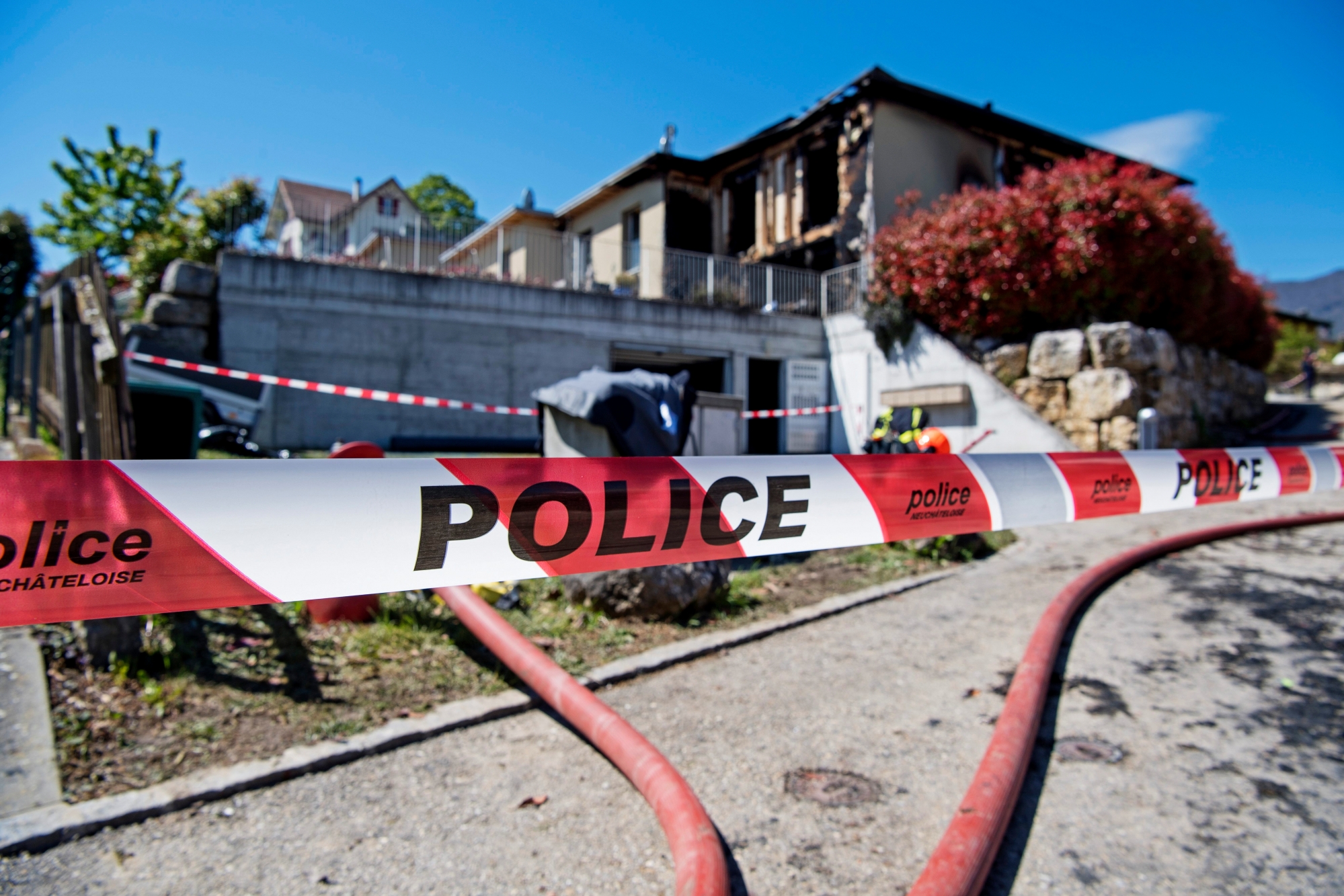 incendie rue des Chasselas 10, à Bole.

Bole, 30 04  2017
Photo : © David Marchon