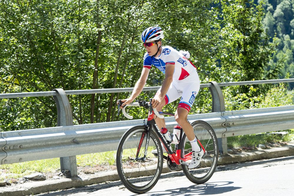 "Je porterai plainte contre Gianni Moscon parce qu'il m'a volontairement projeté à terre", a déclaré Sébastien Reichenbach.