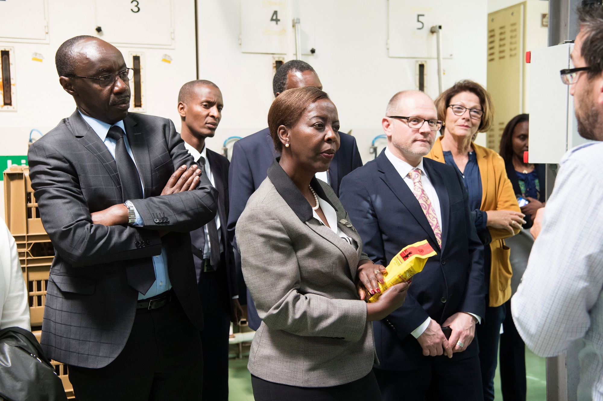 visite de la visite des affaires étrangers du Rwanda a la semeuse 

La Chaux-de-fonds, 22 05 2017
Photo © David Marchon