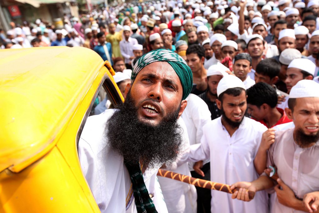 Les tensions sont vives au Bengladesh depuis plusieurs semaines. De nombreux musulmans sont descendus dans la rue.