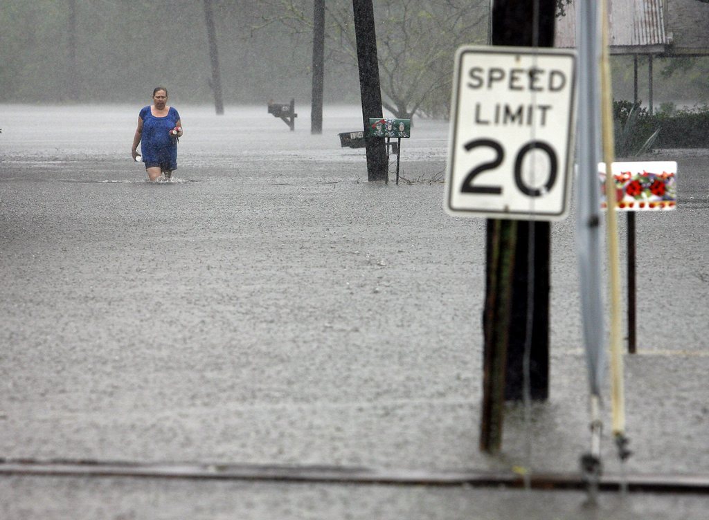 La tempête Isaac a été rétrogradée au rang de "dépression" et poursuivait jeudi sa route vers le nord de la Louisiane accompagné de pluies torrentielles. Les vents ne dépassaient toutefois pas les 55 km/h.