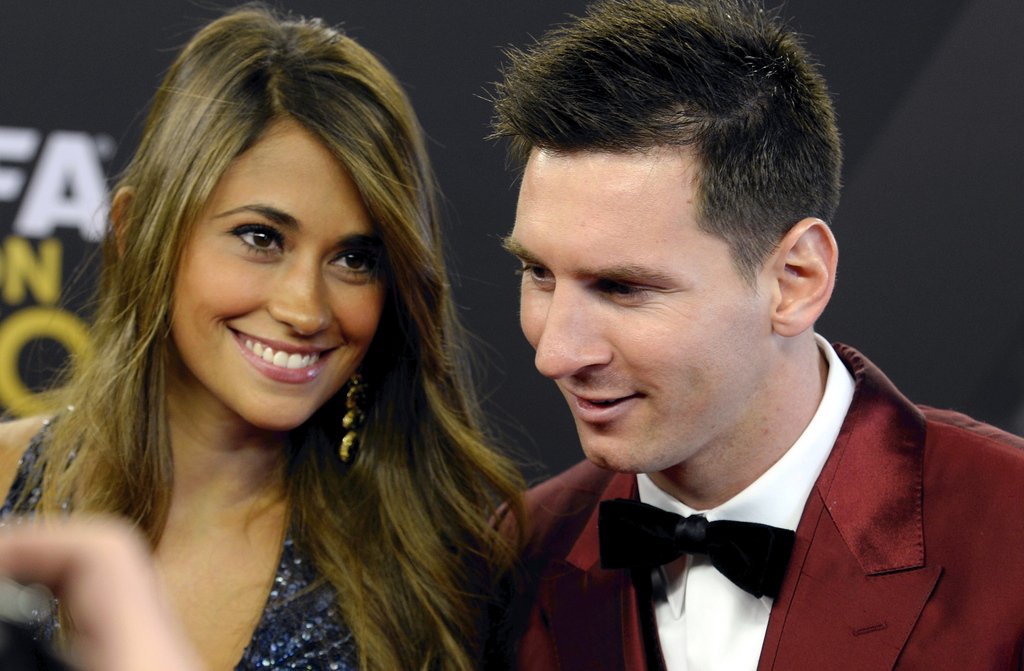 Après 10 ans de vie commune, Antonella et Messi se sont dit OUI.