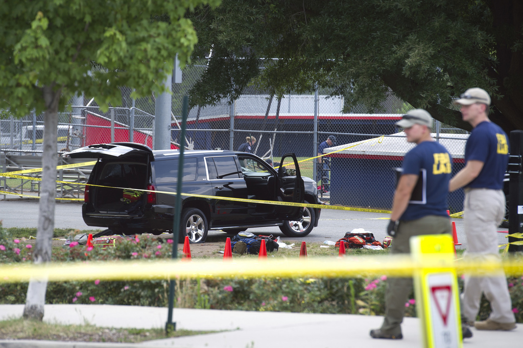 Un homme a ouvert le feu mercredi près de Washington sur des élus du Congrès américain qui s'entraînaient pour un match de baseball.