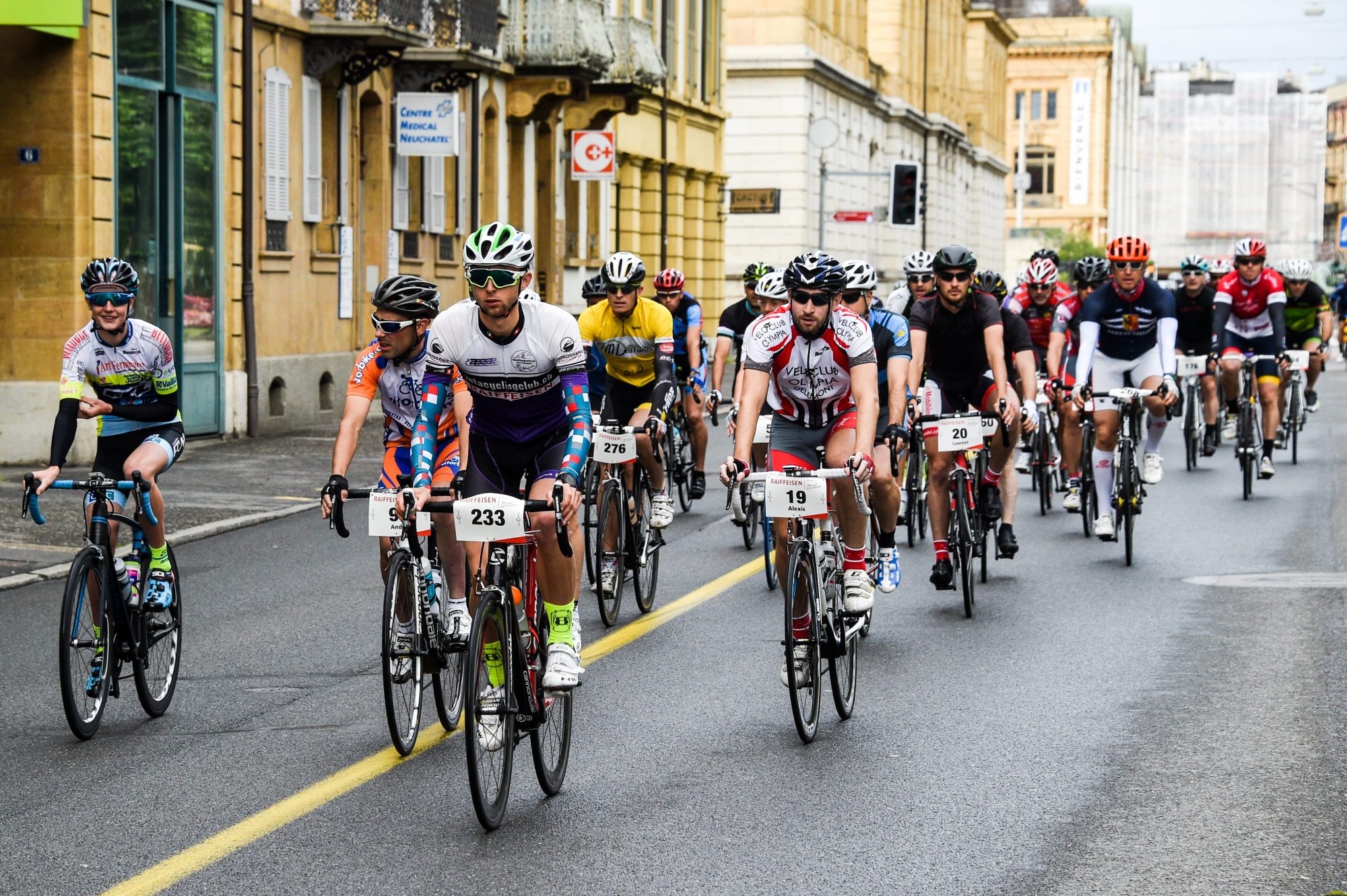 Moins de 300 courageux coureurs ont pris le départ à Neuchâtel ce dimanche matin.