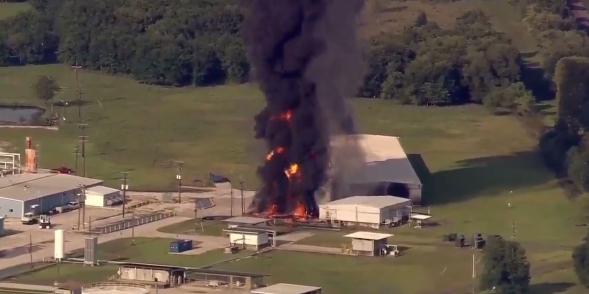 Des explosions avaient déjà eu lieu jeudi sur ce site du groupe chimique français, à Crosby, près de Houston.