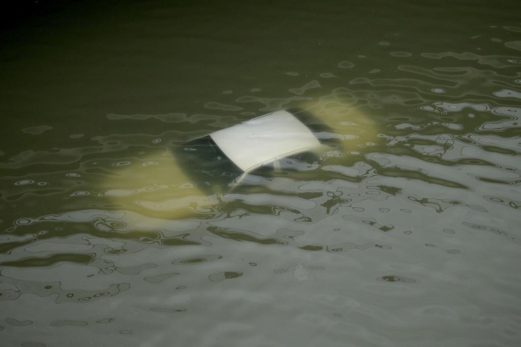 Les eaux ont inondé les rues du Texas à un niveau jamais vu.