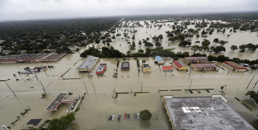 Un tiers du comté de Harris, qui englobe Houston et dont la surface représente près de 15 fois celle de l'île new-yorkaise de Manhattan, est sous les eaux.